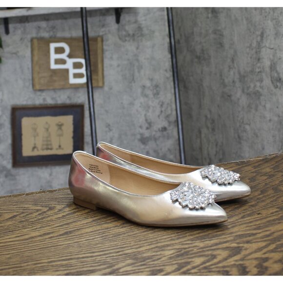 NWT Journee Collection Slip On Pointed Toe Ballet Dress Flats Silver Gray 5.5W - Picture 2 of 10